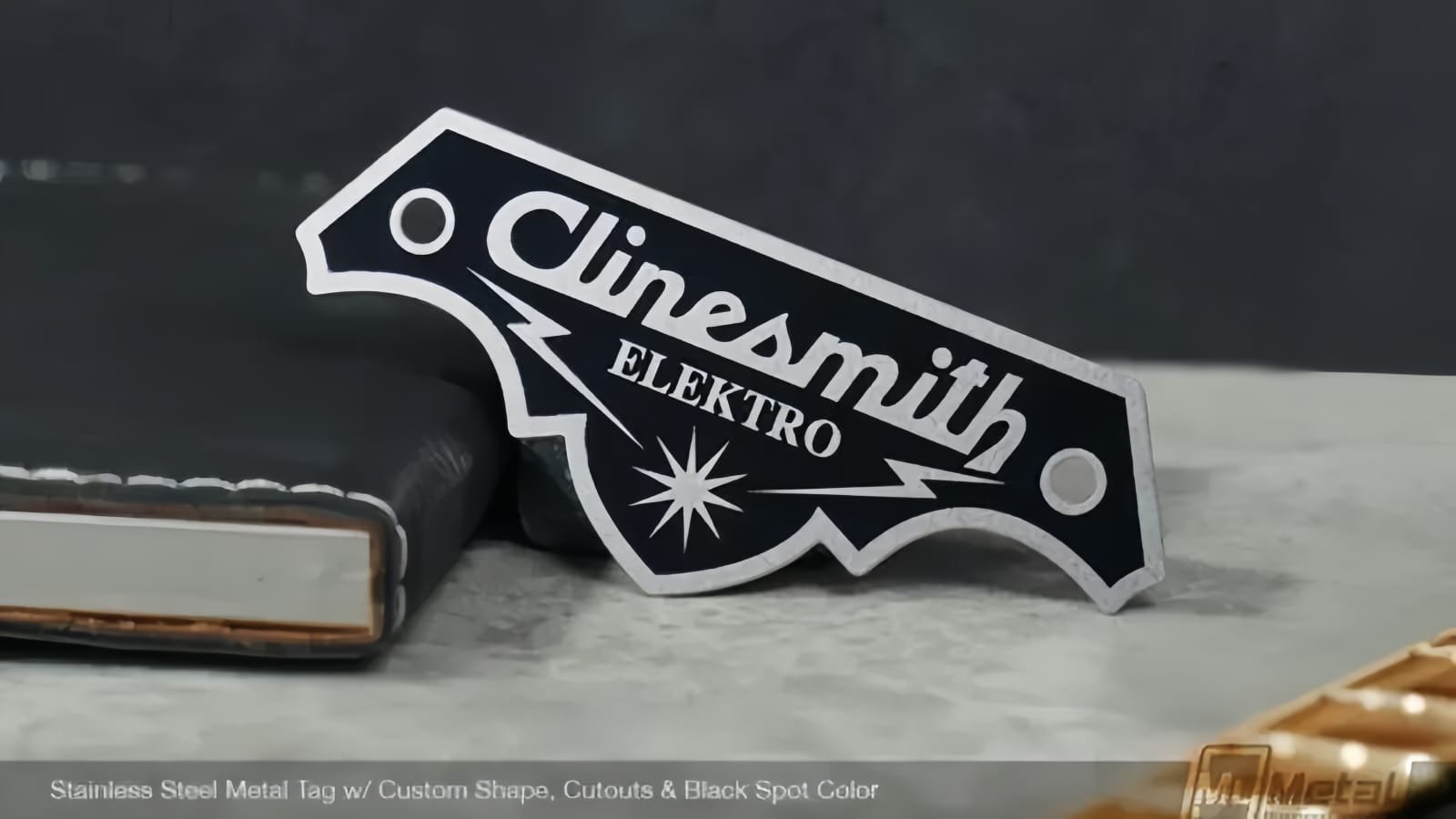 customized metal tags